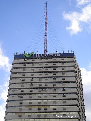 Expropiación de azoteas para colocar antenas de telefonía móvil